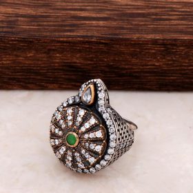 Серебряное кольцо с бриллиантом 49