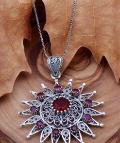Srebrna ogrlica s filigransko graviranim dizajnom 6752