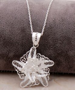Filigree Engraved Silver Flower Necklace 6872