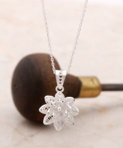 Filigree Engraved Silver Flower Necklace 6881