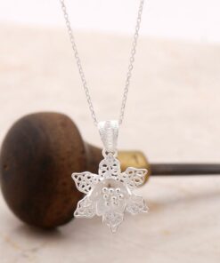 Filigree Engraved Silver Flower Necklace 6884