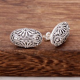 Filigree Inlaid Assyrian Design Silver Earring 2579