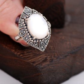 Mother of Pearl and Marcasite Stone Design Silver Ring 2395