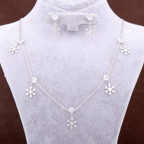 Ristende sølvsett med Snowflake Design 1872