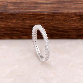 Single Row Sterling Silver Ring 2660