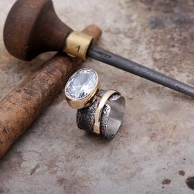 The Magic of Love Quartz Stone Design Silver Ring 1827