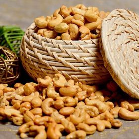 Natural Cashew (Kaju) Nuts
