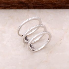 Zircon Design Silver Ring 1059